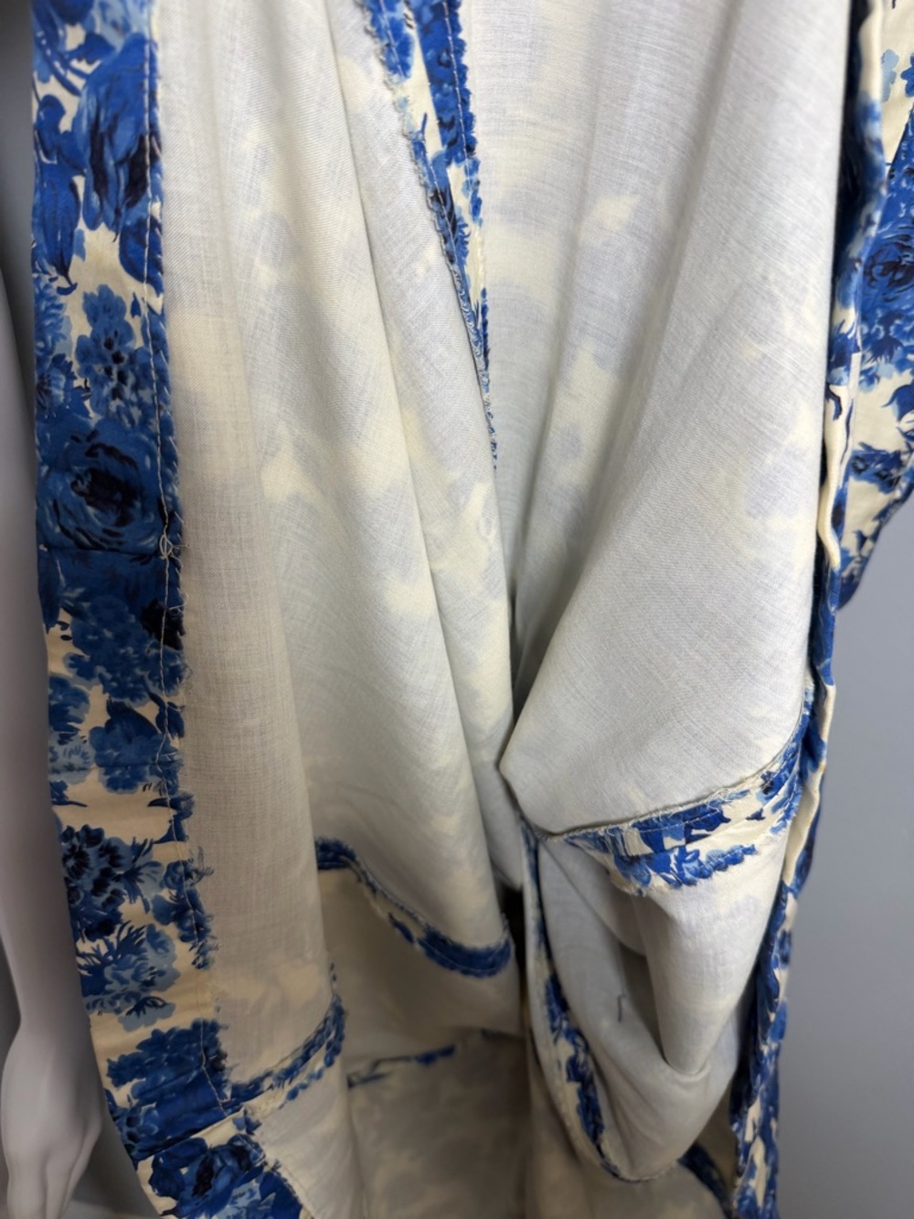 Vtg 50’s GiGi Young Blue Floral V-Neck Sheath Swing Dress 8 - Picture 4 of 8